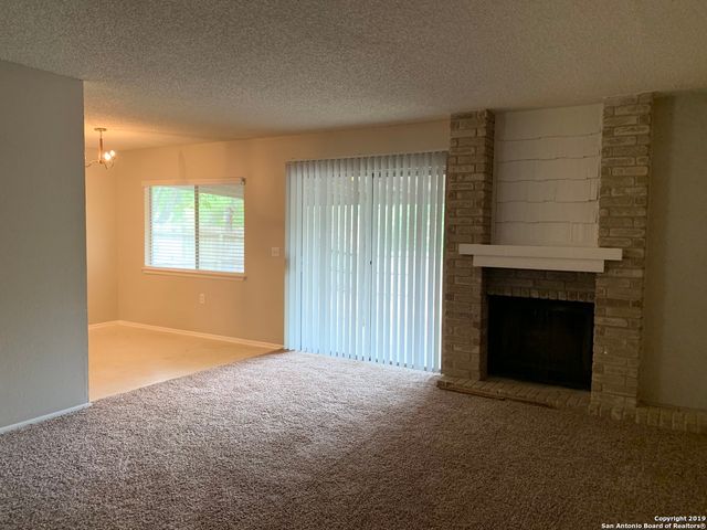 5931 kissing oak, San Antonio, TX 78247