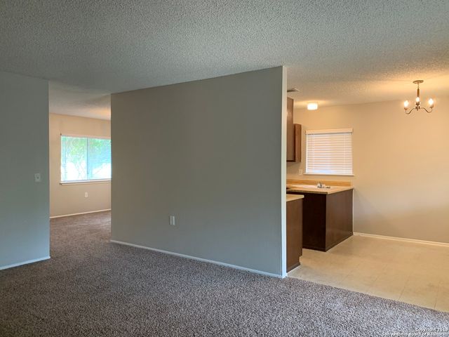 5931 kissing oak, San Antonio, TX 78247