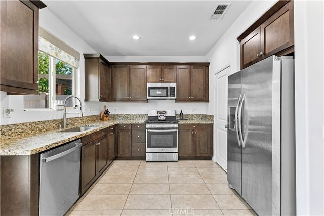 24174 Carnation, Lake Elsinore, CA 92532