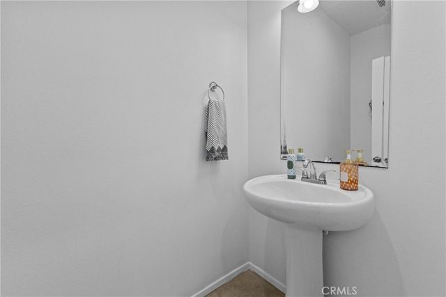 24174 Carnation, Lake Elsinore, CA 92532