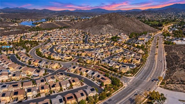 24174 Carnation, Lake Elsinore, CA 92532