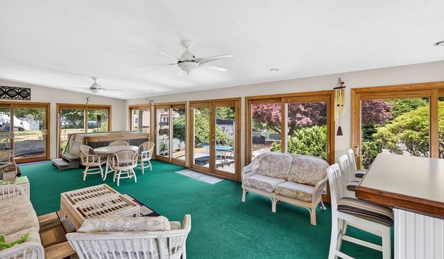96 Sunrise Ave, Leominster, MA 01453