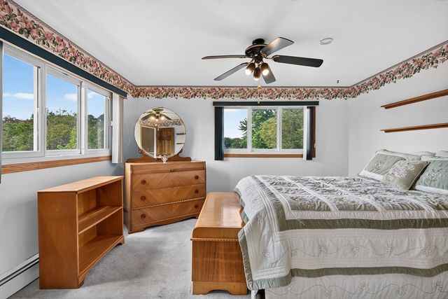 96 Sunrise Ave, Leominster, MA 01453