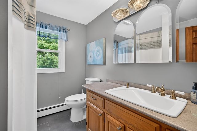 96 Sunrise Ave, Leominster, MA 01453