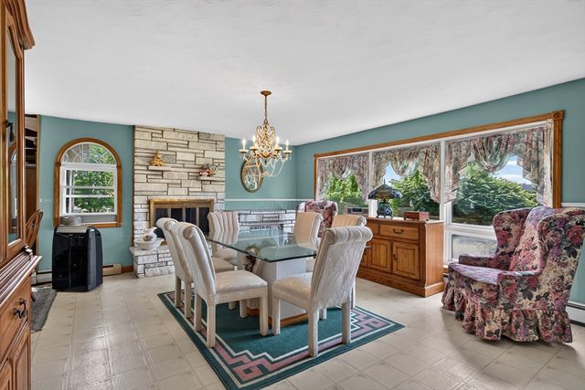 96 Sunrise Ave, Leominster, MA 01453