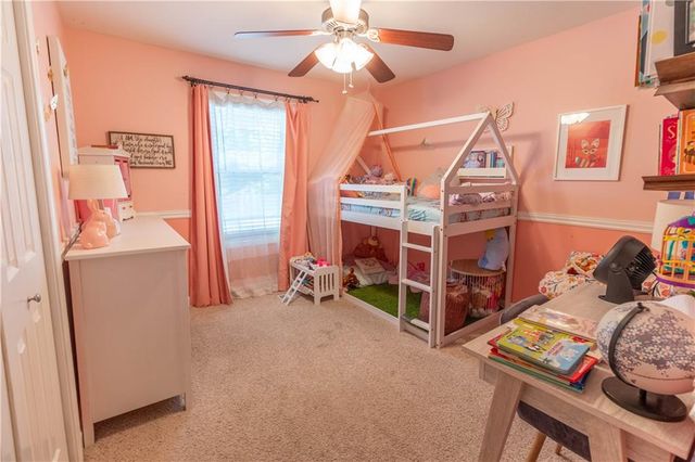 4309 S Stonecrest Circle, St Joseph, MO 64506