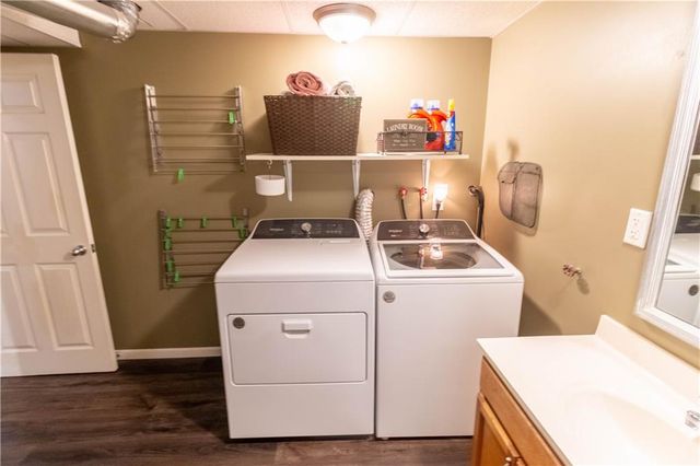 4309 S Stonecrest Circle, St Joseph, MO 64506