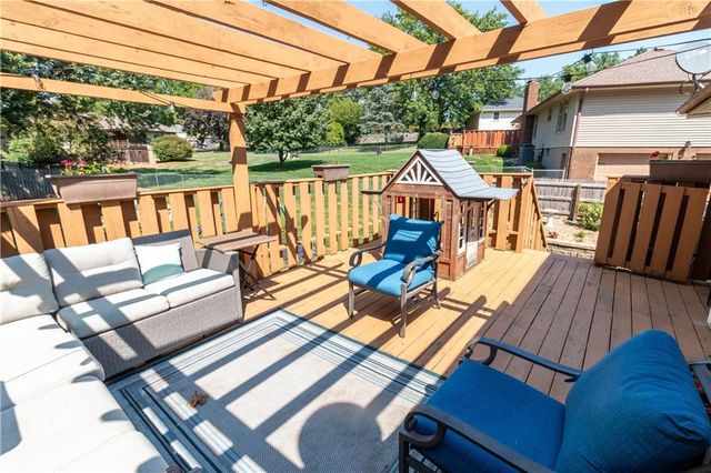 4309 S Stonecrest Circle, St Joseph, MO 64506