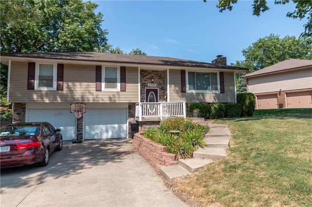 4309 S Stonecrest Circle, St Joseph, MO 64506