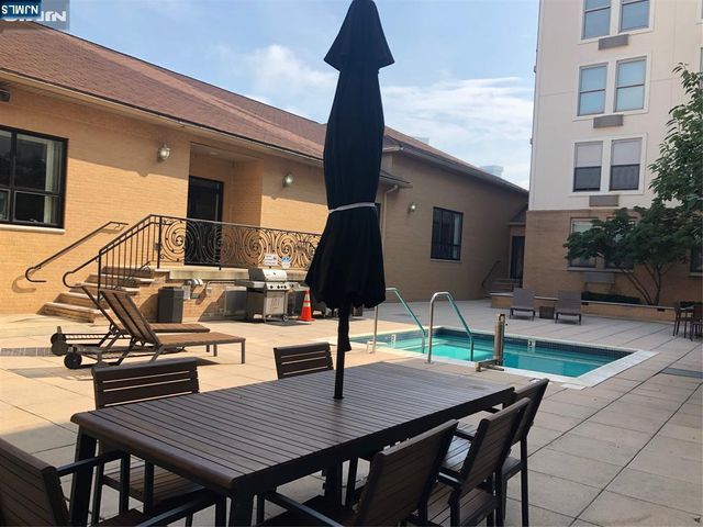 10 Regent Street 516, Jersey City, NJ 07302