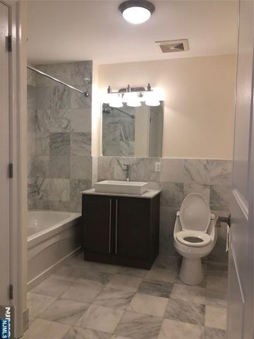 10 Regent Street 516, Jersey City, NJ 07302