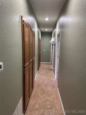 1507 Southern Hills Dr, Ardmore, OK 73401