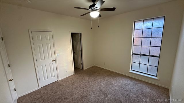 1507 Southern Hills Dr, Ardmore, OK 73401