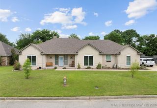 1507 Southern Hills Dr, Ardmore, OK 73401