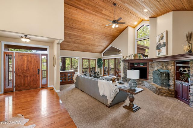 1018 N AMBERWOOD Street, Flagstaff, AZ 86004