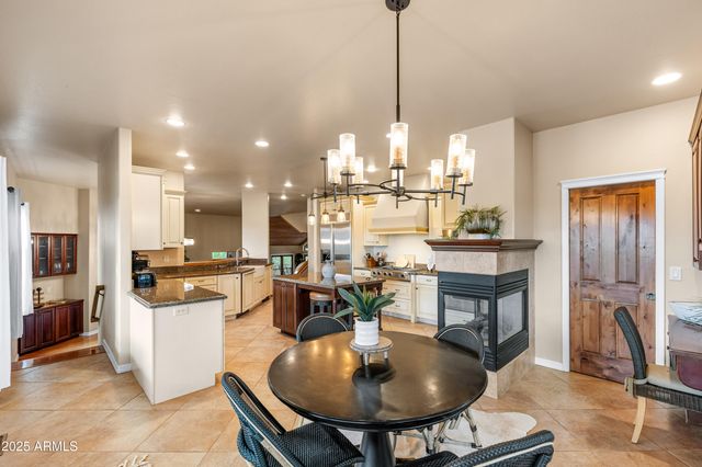 1018 N AMBERWOOD Street, Flagstaff, AZ 86004