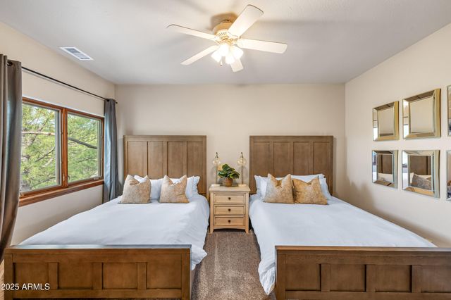 1018 N AMBERWOOD Street, Flagstaff, AZ 86004