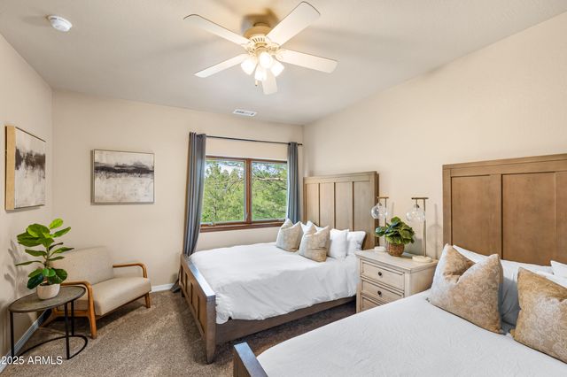 1018 N AMBERWOOD Street, Flagstaff, AZ 86004