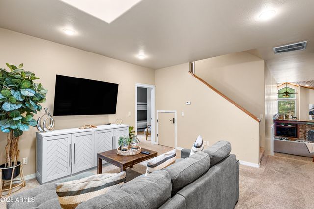 1018 N AMBERWOOD Street, Flagstaff, AZ 86004