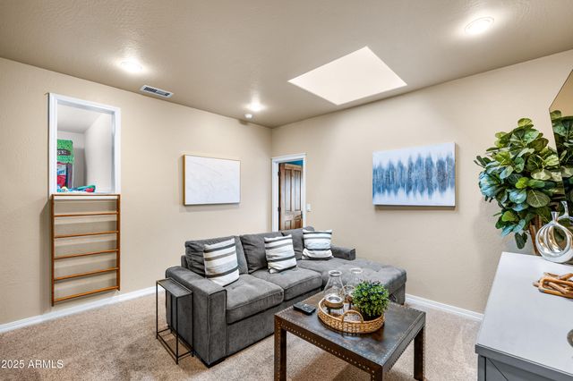 1018 N AMBERWOOD Street, Flagstaff, AZ 86004