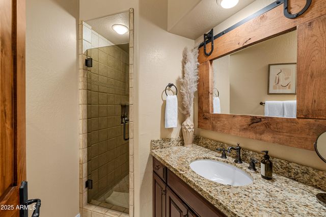 1018 N AMBERWOOD Street, Flagstaff, AZ 86004