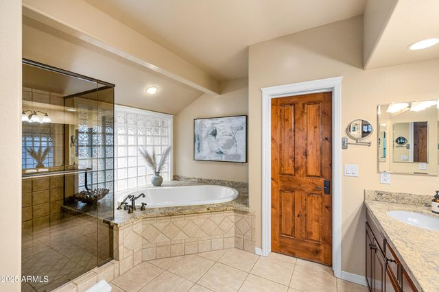 1018 N AMBERWOOD Street, Flagstaff, AZ 86004