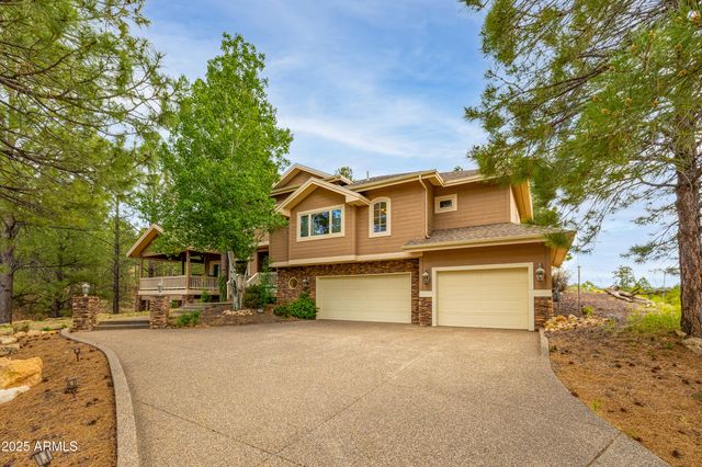 1018 N AMBERWOOD Street, Flagstaff, AZ 86004