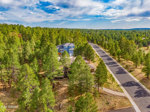 1018 N AMBERWOOD Street, Flagstaff, AZ 86004
