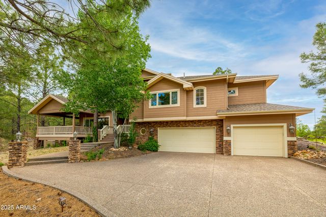 1018 N AMBERWOOD Street, Flagstaff, AZ 86004