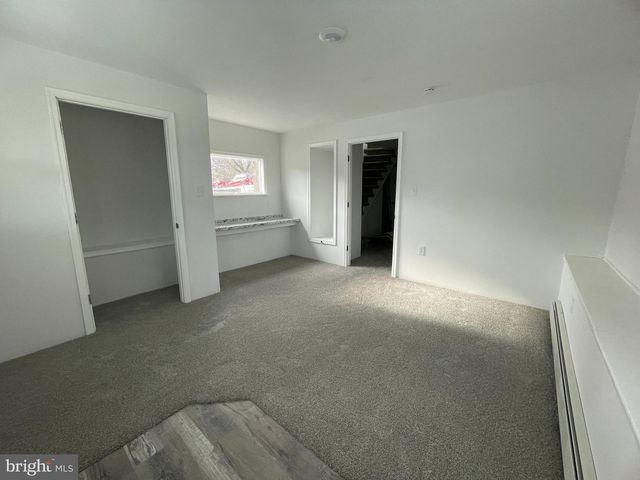 117 CHESTNUT ST, Saint Clair, PA 17970