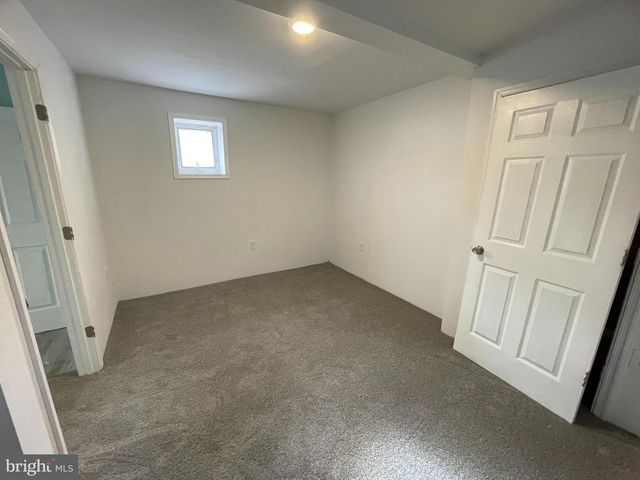 117 CHESTNUT ST, Saint Clair, PA 17970