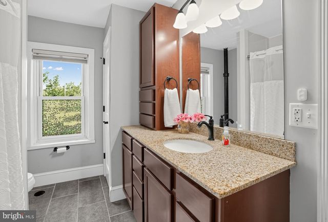 338 GROVER ST, Phoenixville, PA 19460