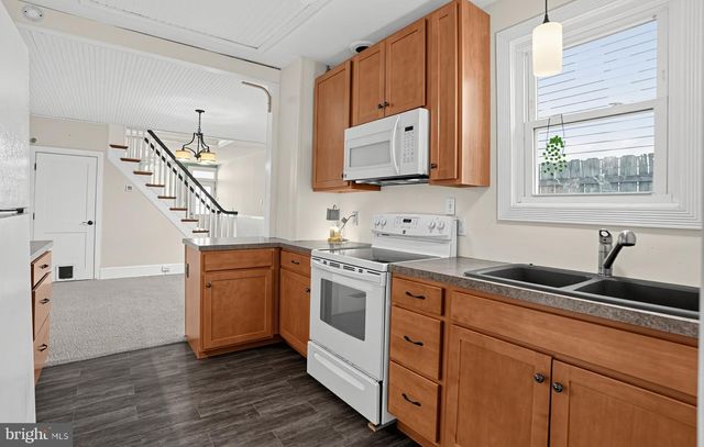 338 GROVER ST, Phoenixville, PA 19460