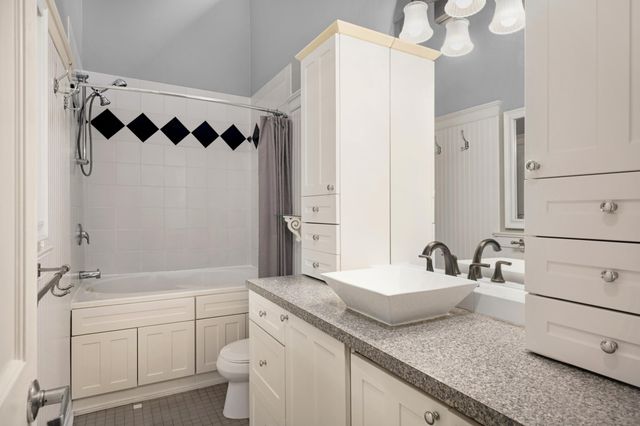 11450 Minnetonka Mills Road, Hopkins, MN 55305