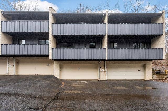 11450 Minnetonka Mills Road, Hopkins, MN 55305