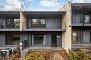 11450 Minnetonka Mills Road, Hopkins, MN 55305