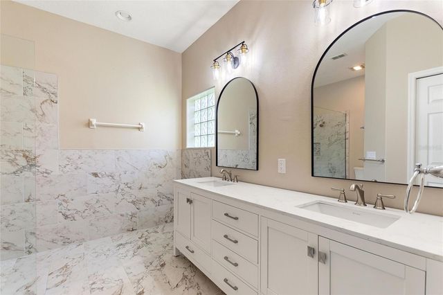 46 HIGH VISTA DR, Davenport, FL 33837