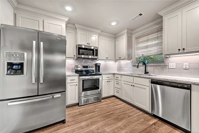 79 Islay Drive, Bella Vista, AR 72715