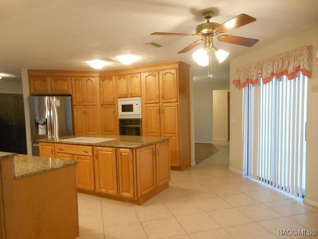 439 E Reehill Street, Lecanto, FL 34461