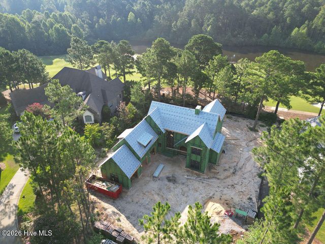 210 Eagle Point Lane, Southern Pines, NC 28387