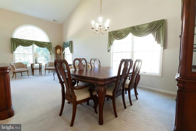 89 LANTERN LN, Columbus, NJ 08022