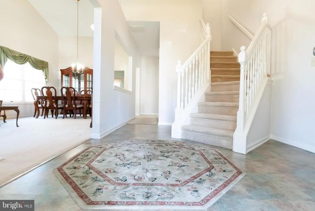 89 LANTERN LN, Columbus, NJ 08022