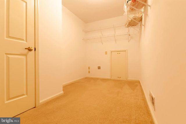 89 LANTERN LN, Columbus, NJ 08022