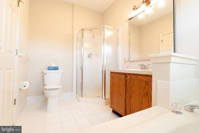 89 LANTERN LN, Columbus, NJ 08022