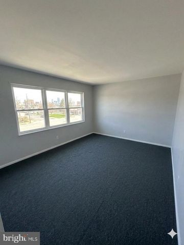 6-7 PINE LN, East Windsor, NJ 08520
