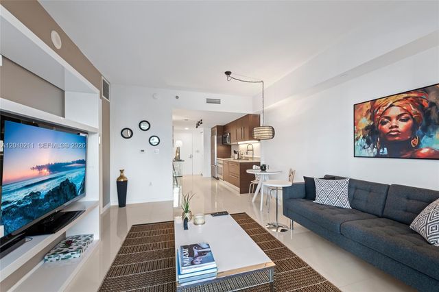 465 Brickell Ave 904, Miami, FL 33131
