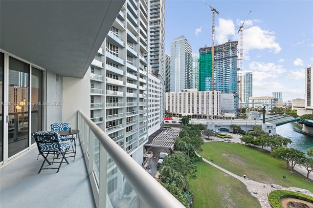 465 Brickell Ave 904, Miami, FL 33131