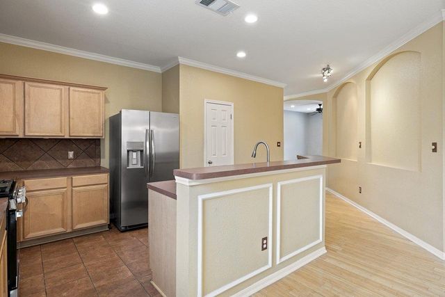 347 Spring DR, Kyle, TX 78640