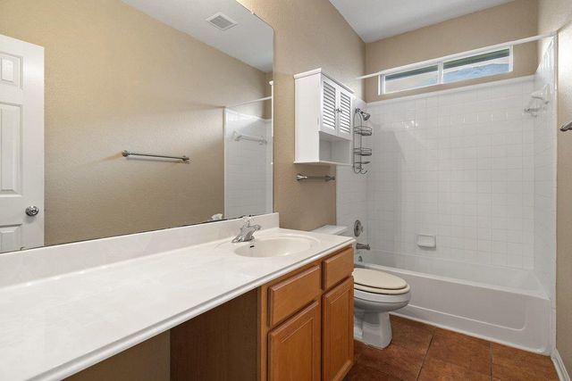 347 Spring DR, Kyle, TX 78640