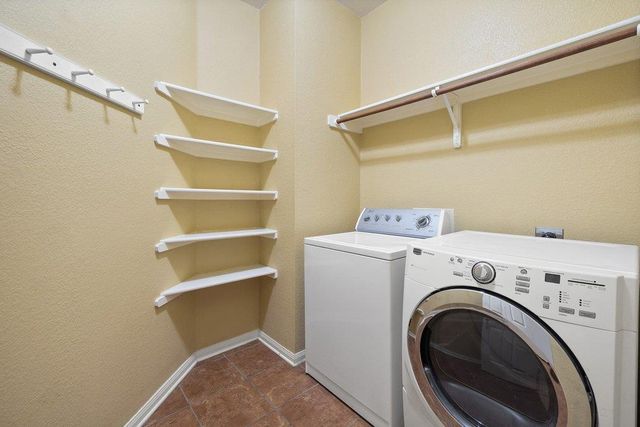 347 Spring DR, Kyle, TX 78640